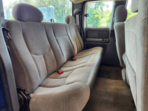 2004 Chevrolet Silverado 1500 LS