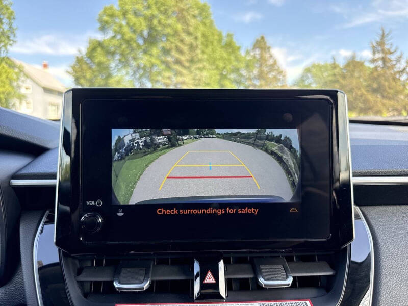 2024 Toyota Corolla Cross XLE
