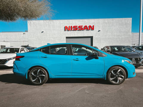 2025 Nissan Versa SR