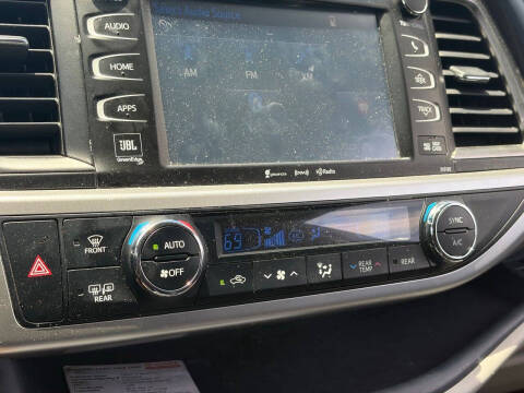 2017 Toyota Highlander Limited