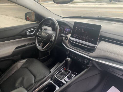 2022 Jeep Compass Latitude Lux