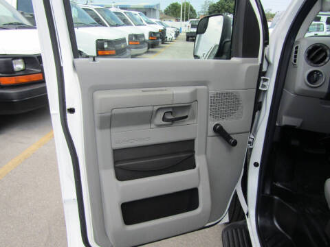2012 Ford E-Series E-350 SD XLT