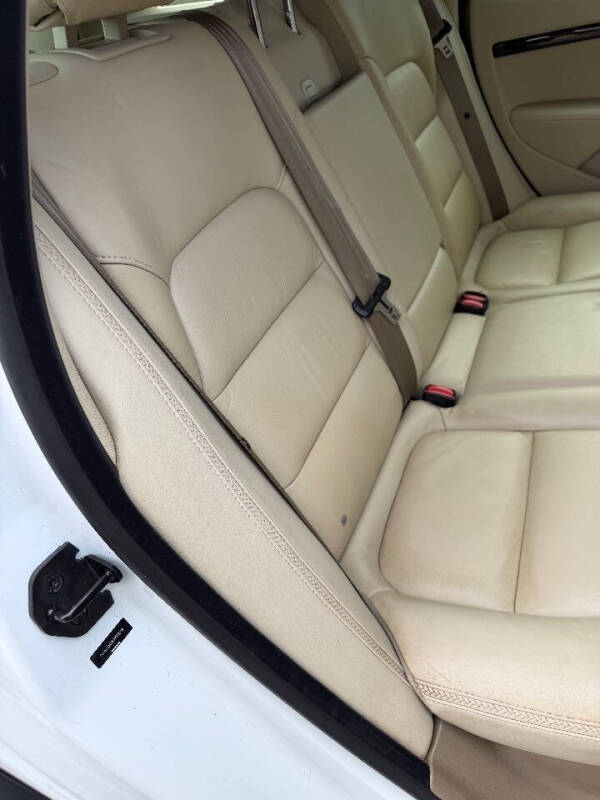 2013 Volvo XC70 T6 Premier Plus