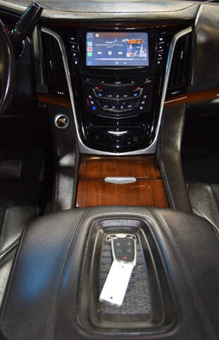 2020 Cadillac Escalade Luxury