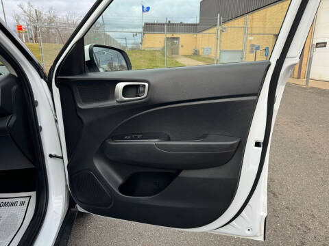 2020 Hyundai Venue SE