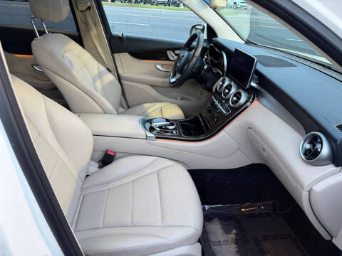 2017 Mercedes-Benz GLC GLC 300 4MATIC