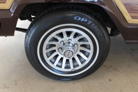 1989 Jeep Grand Wagoneer