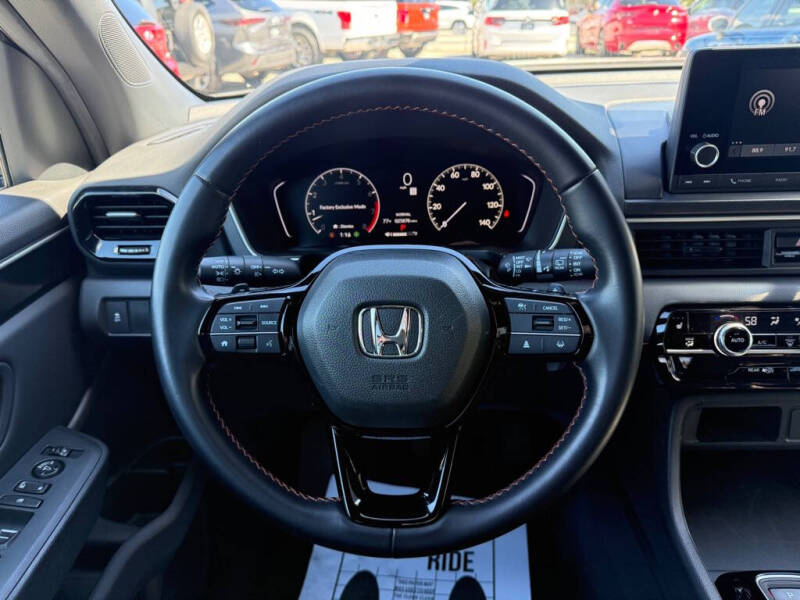 2025 Honda Pilot Sport