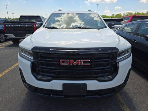 2023 GMC Acadia SLT