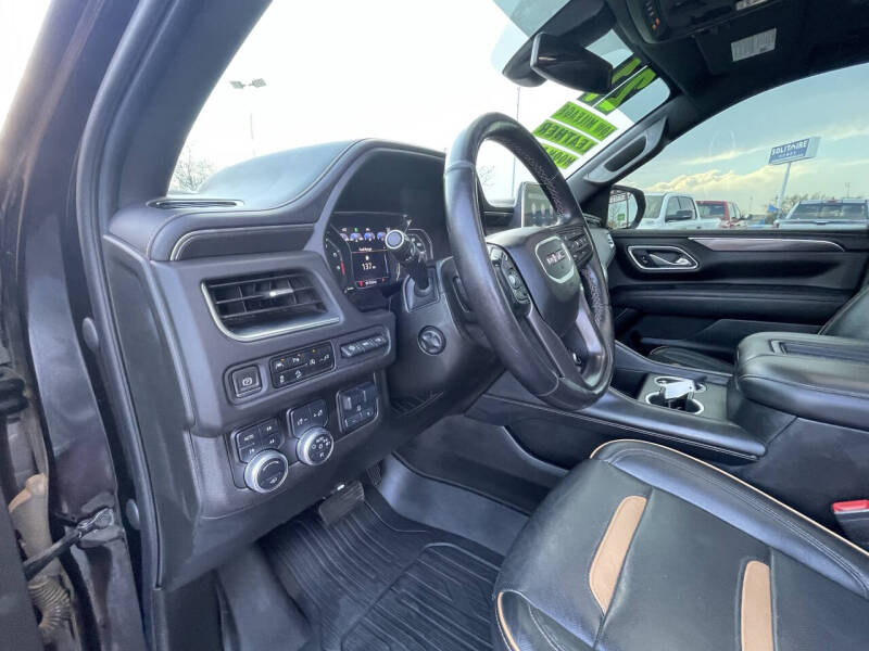 2021 GMC Yukon XL AT4