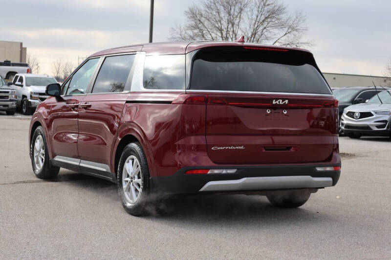 2022 Kia Carnival LX