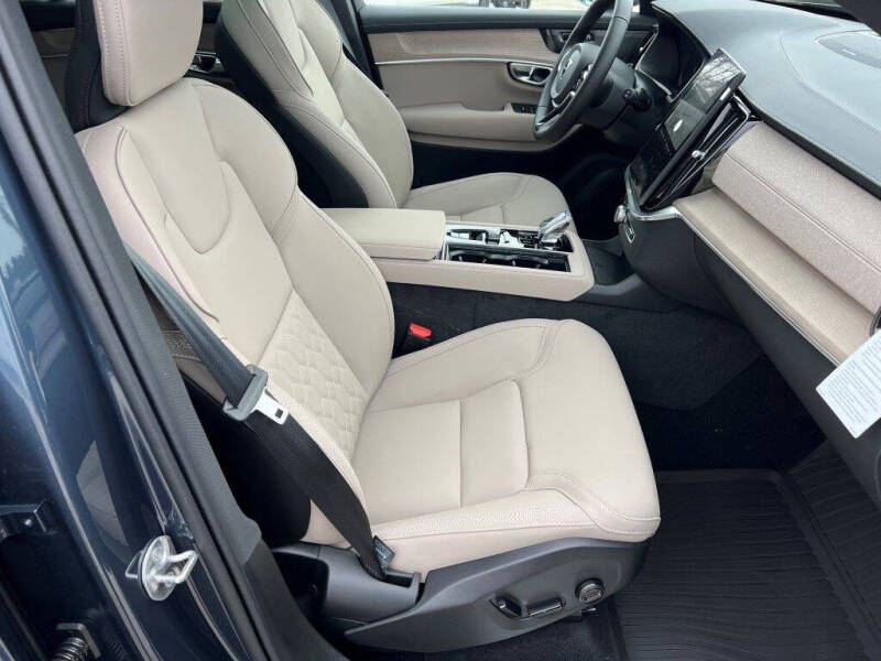 2026 Volvo XC90 B6 Plus 7P