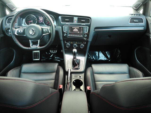 2017 Volkswagen Golf GTI
