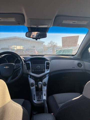 2013 Chevrolet Cruze LS Auto