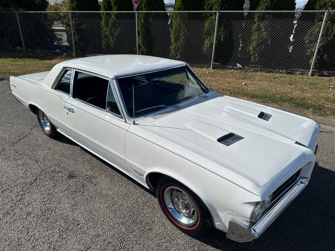 1964 Pontiac GTO 10