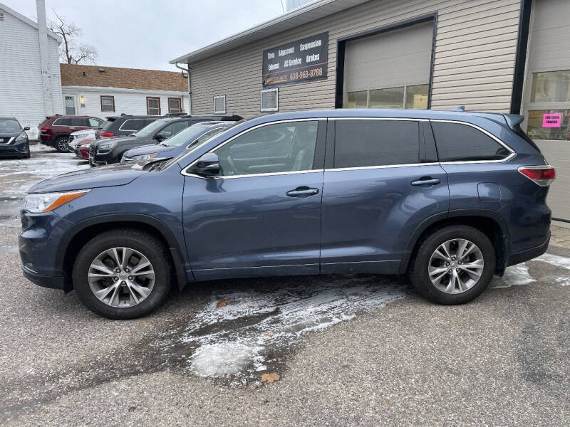 2014 Toyota Highlander LE