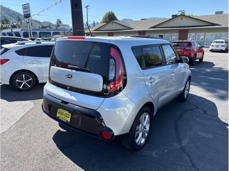 2016 Kia Soul +