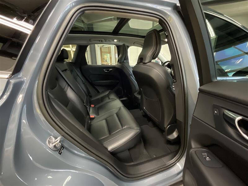 2023 Volvo XC60 B5 Core