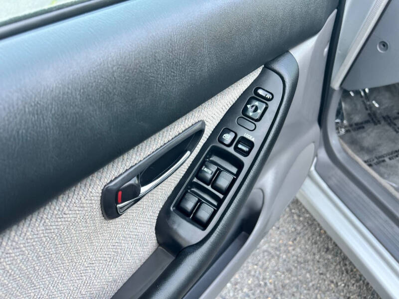 2002 Subaru Legacy L