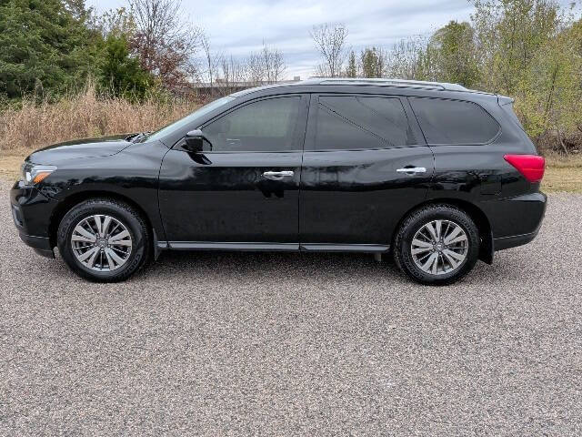 2020 Nissan Pathfinder S