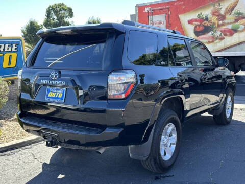 2022 Toyota 4Runner SR5