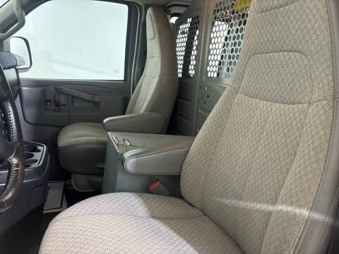 2020 Chevrolet Express 2500