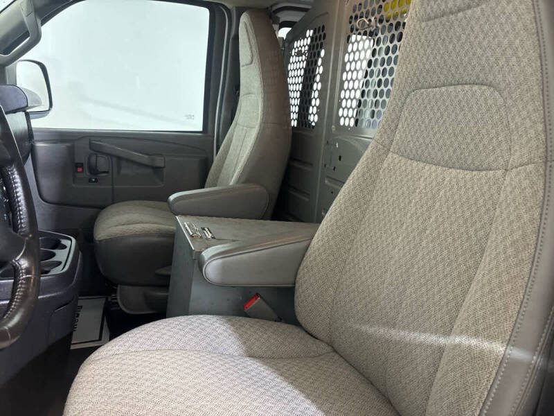 2020 Chevrolet Express 2500