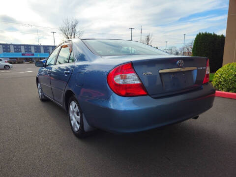 2004 Toyota Camry LE