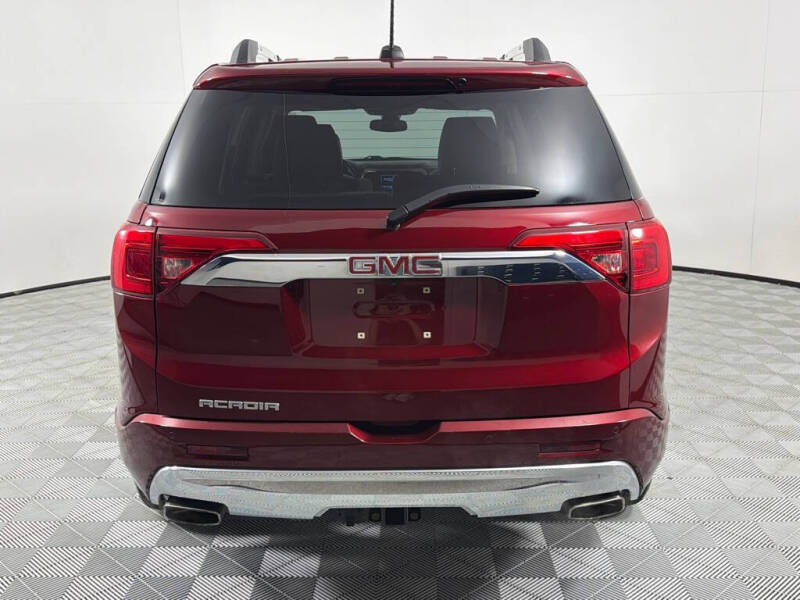 2017 GMC Acadia Denali