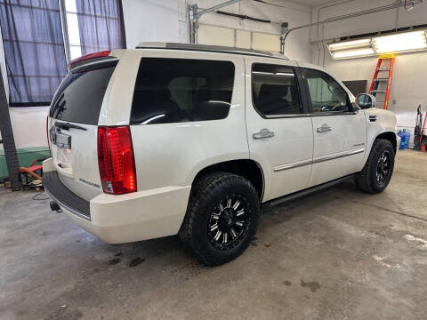 2010 Cadillac Escalade Platinum Edition