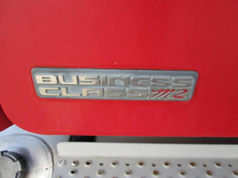 2005 Freightliner Business class M2