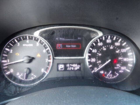 2013 Nissan Pathfinder SV