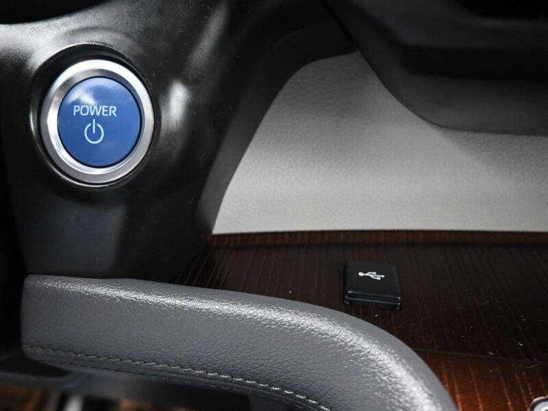 2021 Toyota Sienna LE 8-Passenger