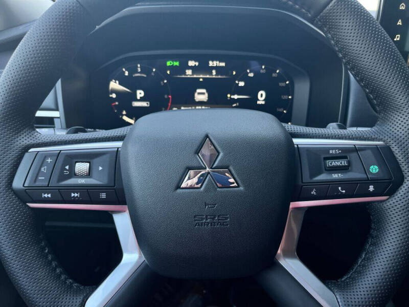 2026 Mitsubishi Outlander SEL