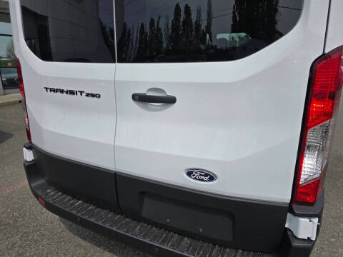 2026 Ford Transit 250