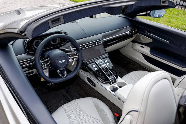 2026 Aston Martin Vantage Roadster