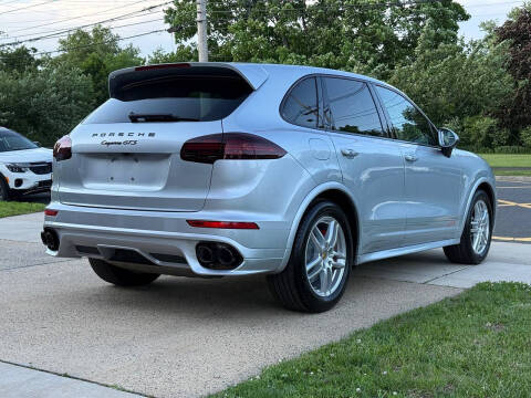 2017 Porsche Cayenne GTS