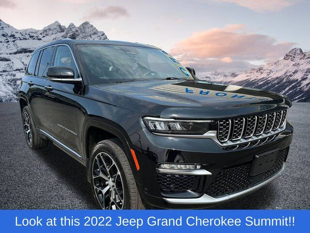 2022 Jeep Grand Cherokee Summit