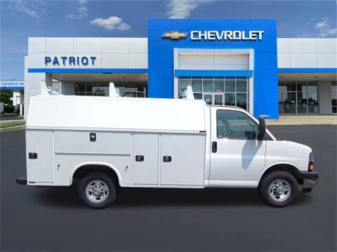 2025 Chevrolet Express 3500