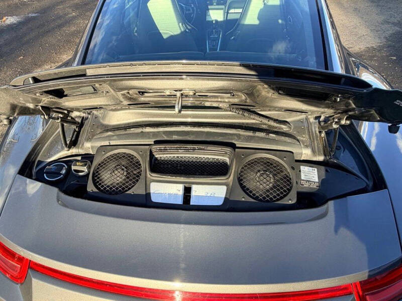 2015 Porsche 911 Carrera 4S