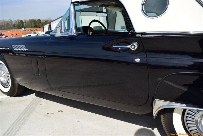 1957 Ford Thunderbird