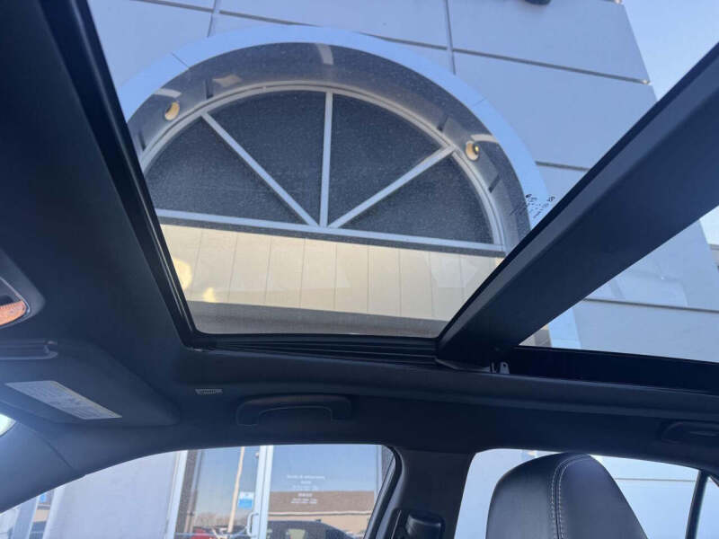 2023 Chrysler 300 S V6