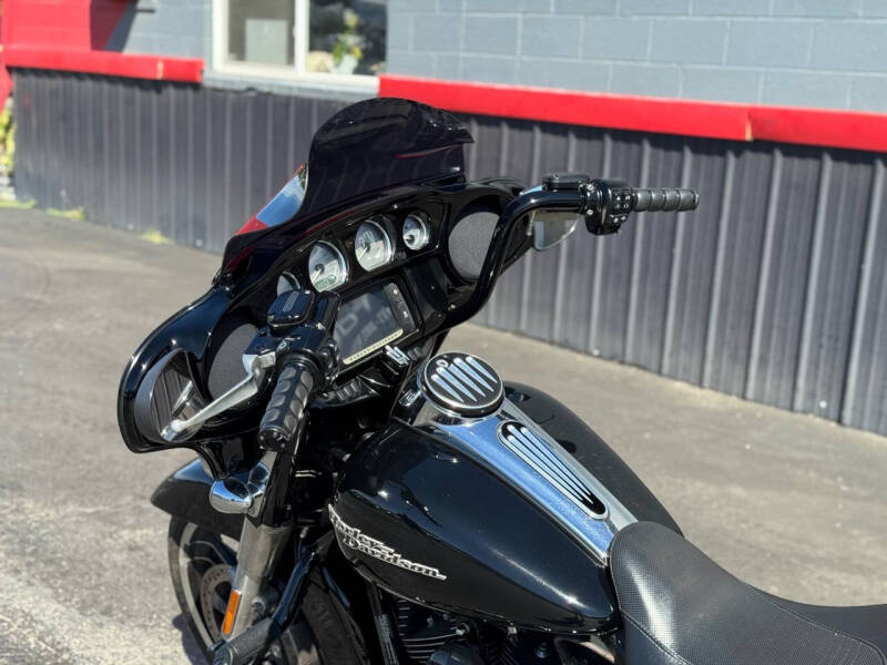 2014 Harley-Davidson Street Glide Custom