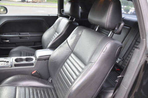 2013 Dodge Challenger SXT Plus