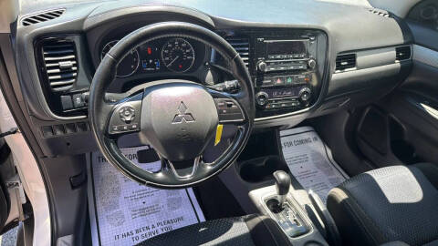 2016 Mitsubishi Outlander