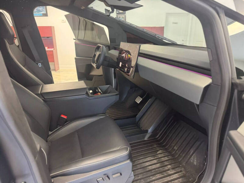 2024 Tesla Cybertruck