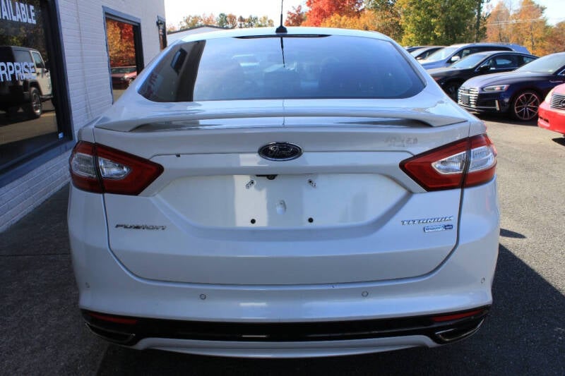 2016 Ford Fusion Titanium photo 8