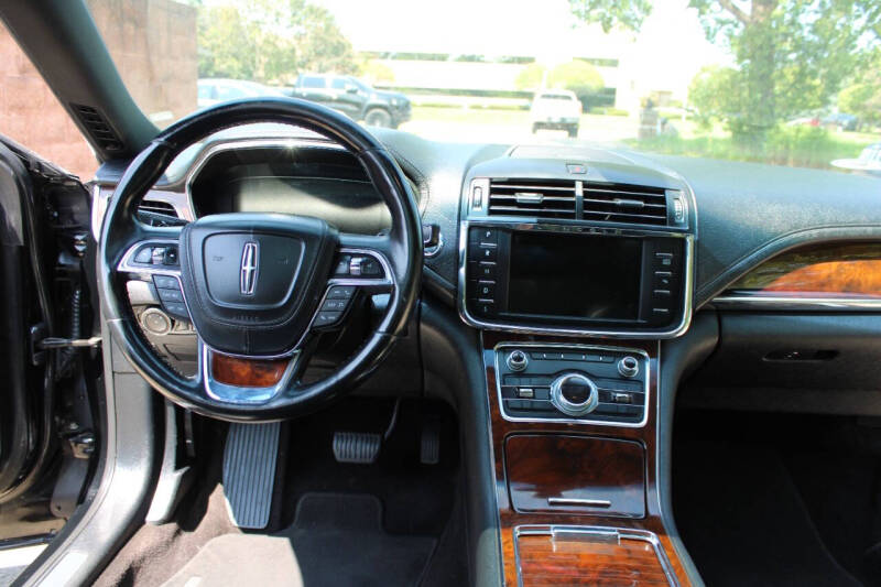 2018 Lincoln Continental Select