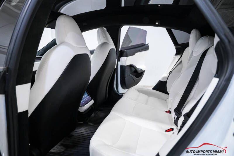2023 Tesla Model S Standard Range