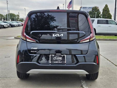 2023 Kia Soul LX
